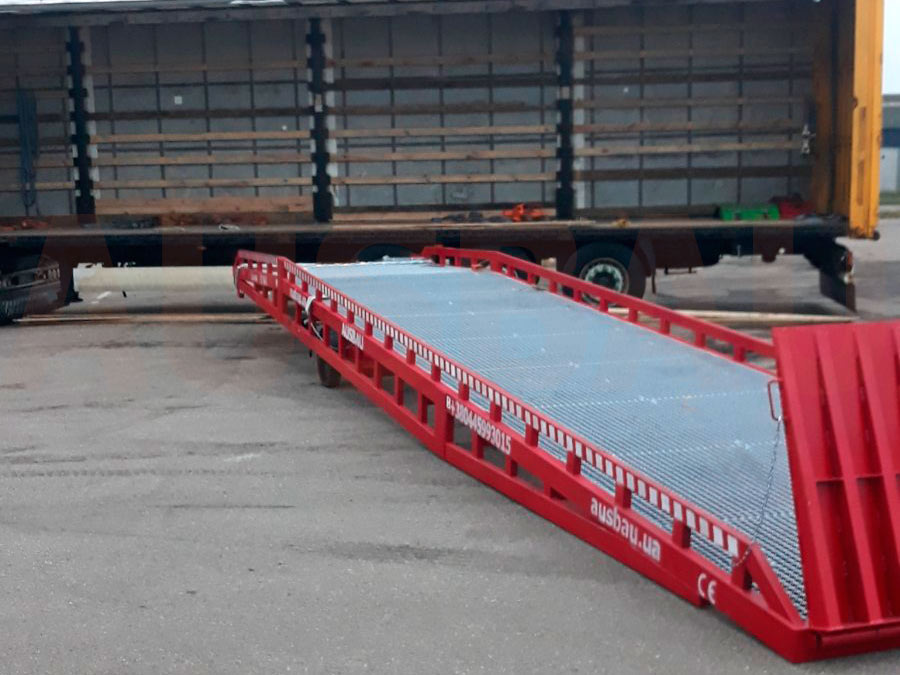 Mobile loading dock ramp AUSBAU - 1