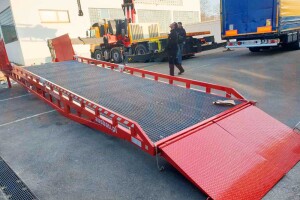 mobile loading ramp