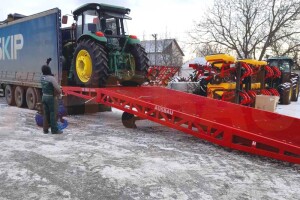 Mobile Ramps for Agricultural Machinery