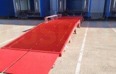 fixed loading yard ramp