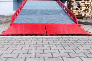 Fixed-Van-Docking-Ramp