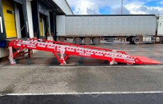 stationary loading ramp