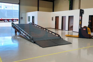 mobili-rampą-pagal-užsakymą-ausbau-spcl