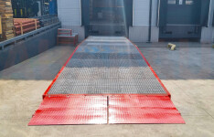 loading platforms