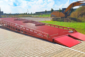 Mobile ramp with telescopic legs AUSBAU