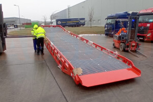Custom mobile ramp AUSBAU