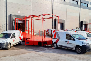 platforms for vans and commercial vehicles