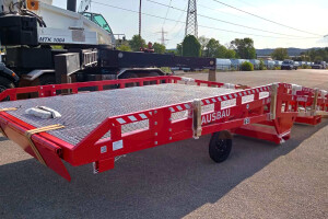 Mobile ramp AUSBAU for warehouse