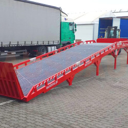 Fixed dock ramp (with horizontal platform)