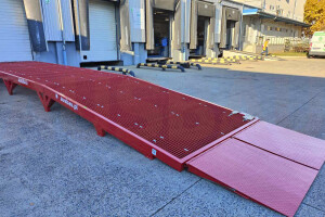fixed loading ramp