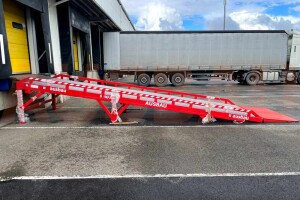 stationary yard ramp