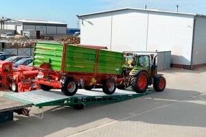 Mobile Loading Ramps for Agricultural Machinery