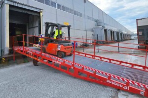 mobile loading ramp