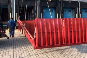 Stacionarna rampa s vodorovnou plosinou AUSBAU-STB