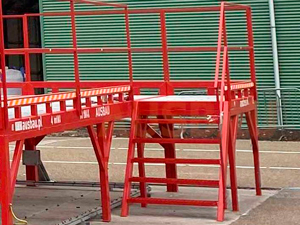 6. OPT-LDP – ladder with platform for pedestrians.

